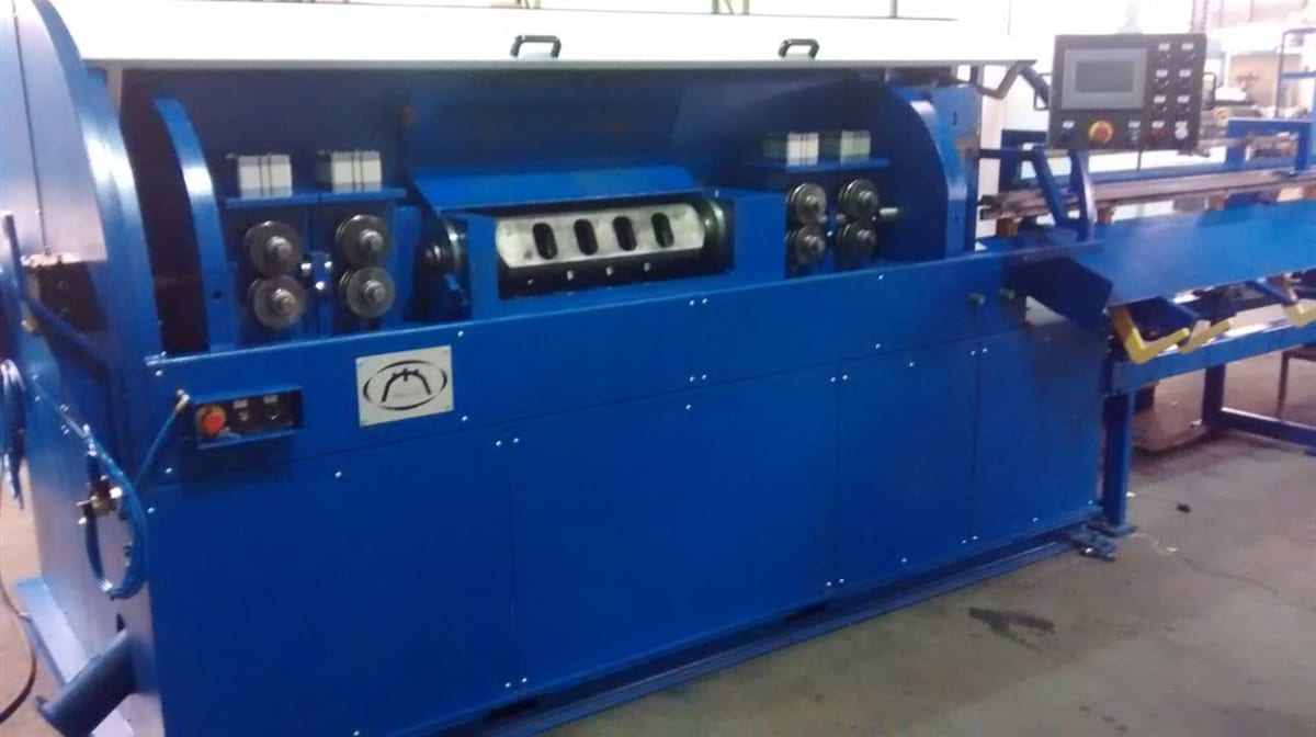 Straightening machine with flying shears - RTV | expometals