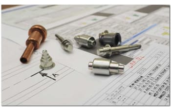 Particolari metallici da stampaggio a freddo