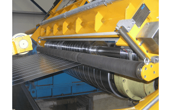 Automatic disk separator positioning devices