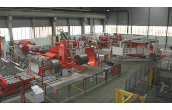 De-strapping and pre-forming systems for coils