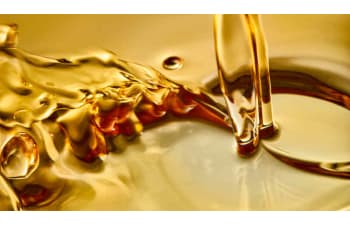 Emulsioni per trafilatura e superfici lucide