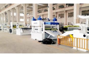 Light gauge leveling and cut-to-length lines for thin sheets
