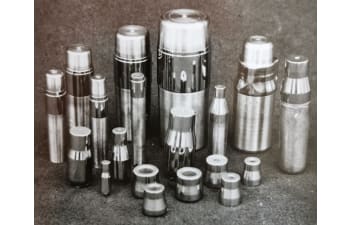 Die supports and die blocks