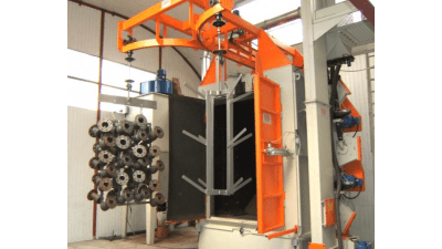 Hanger type shot blasting machine provided with hook or hoist