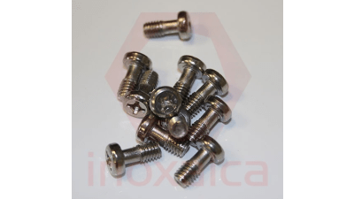 Captive screws