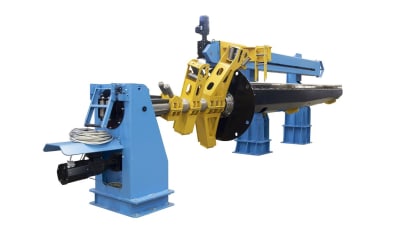 Horizontal flyer pay-off for wire coils