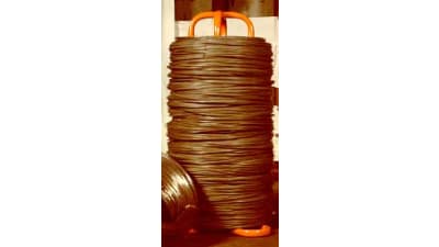 Drawn steel wire, packed in tubular wire carriers