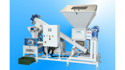 Automatic plant for shredding and briquetting chips