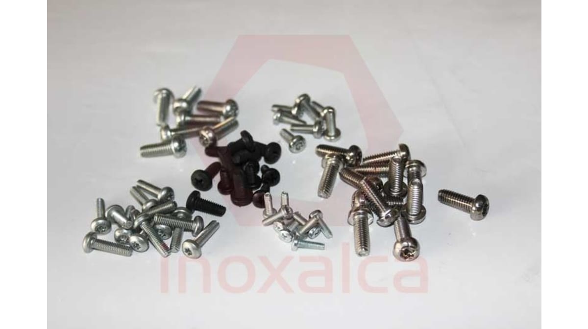 Inoxalca, self-forming trilobular screws