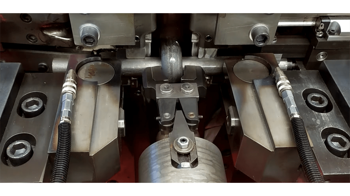 Milani presents a new bending machine for steel chains