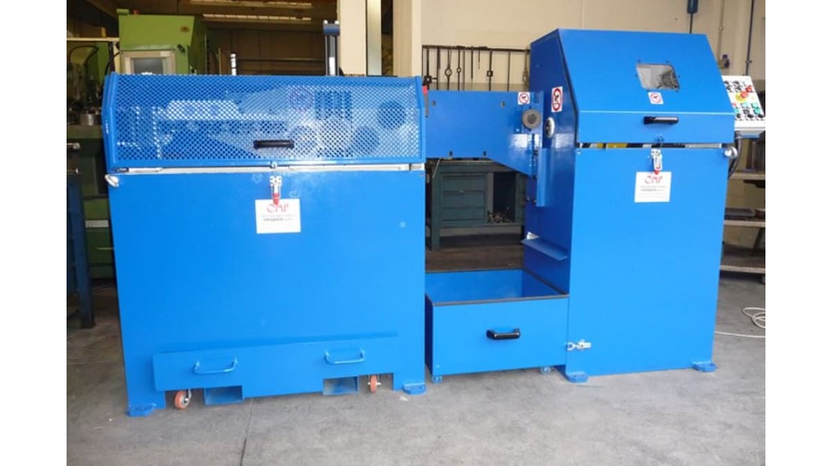 Orbiting brushing machines for wire by OMF
