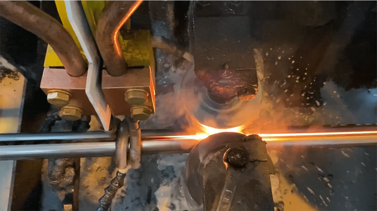 The tube induction welding specialist Elestar awaits you in Düsseldorf