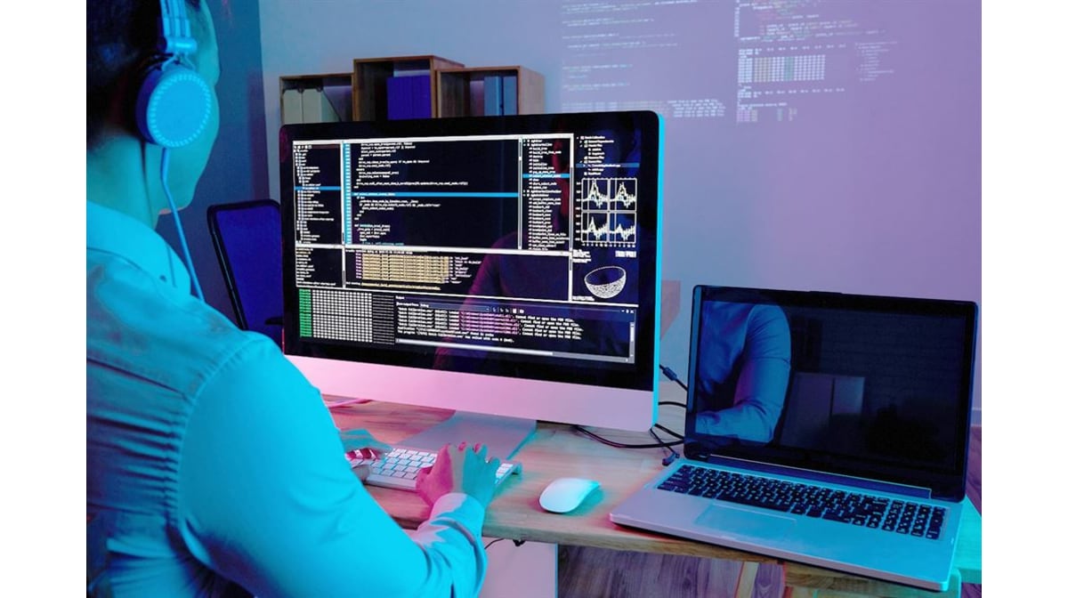 Multiplatform systems for the enterprises by smeup