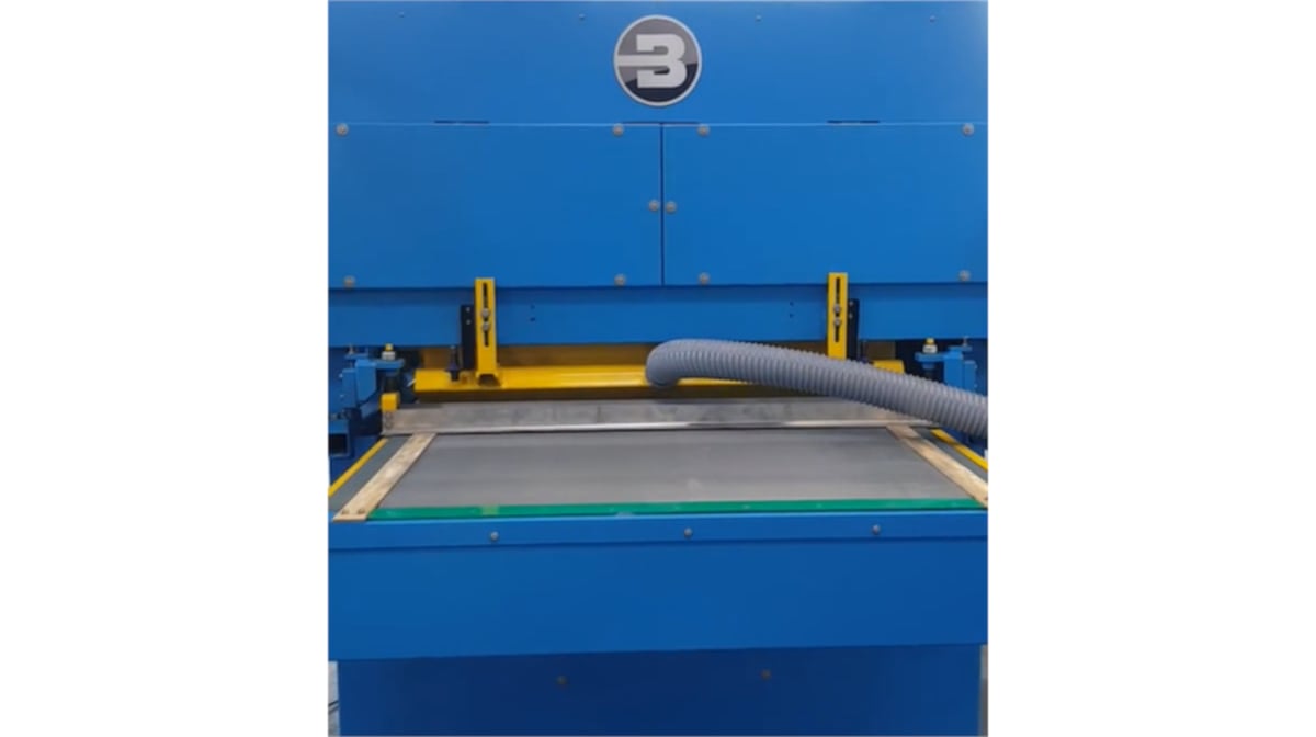 Bossi to step into the automotive industry: new sheet metal brushing machine