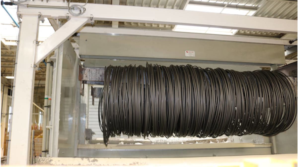 Polymer coating as a sustainable alternative to phosphate for wire treatment