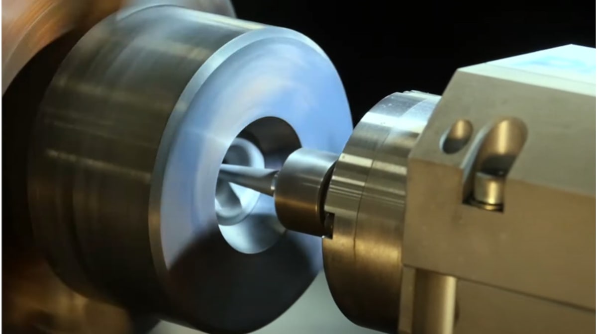 Cold forming tools: Isis SAS always striving for perfection