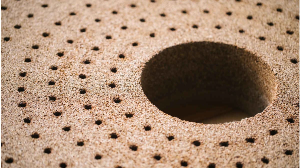 The relationship between versatility and flatness of grinding wheel surfaces