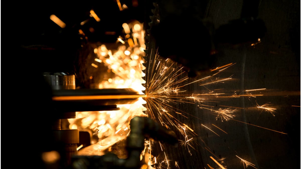 Circular saw blade maintenance: how to preserve performance and precision in metal cutting