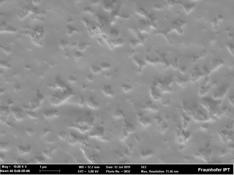 Stand FIMIGROUP alla fiera TUBE and STEEL Istanbul 2023, con persone che interagiscono, display di soluzioni per l'industria dei tubi e dell'acciaio e il logo dell'azienda. Situato nella Hall 5, Stand 505A.