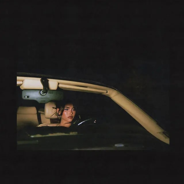 دانلود آهنگ Showed Me از Madison Beer به همراه متن آهنگ و ترجمه اختصاصی