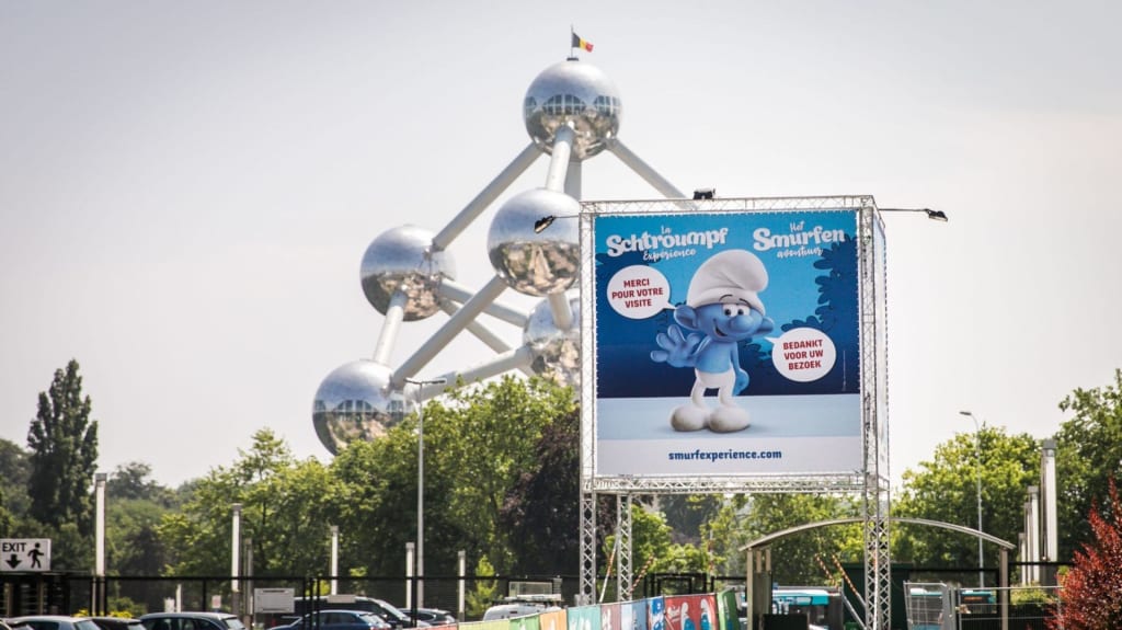 Wow-Smurfs-Brussels