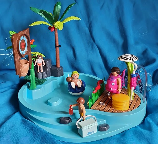 Playmobil Family Fun Aqua Park