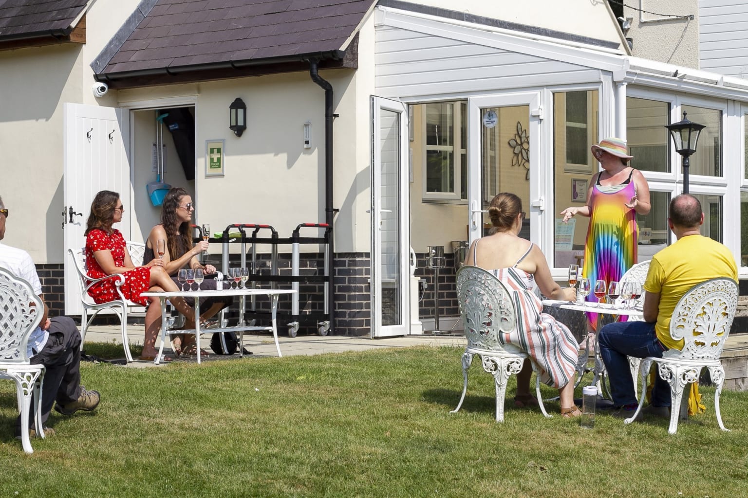Laura Hadland delivers a wine tasting