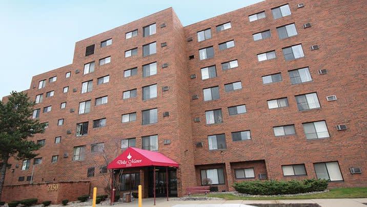Delta Manor Apartments