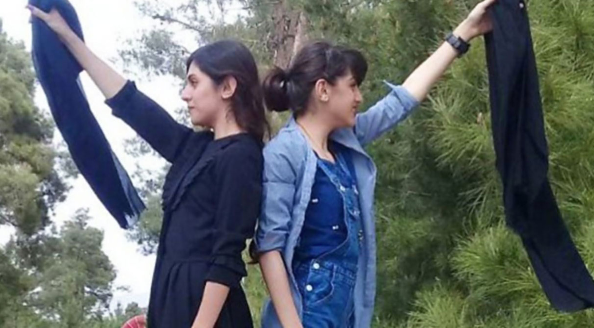 The Anti Hijab Social Media Campaign Where Iranian Women Remove Their Hijab In Public Eyerys 