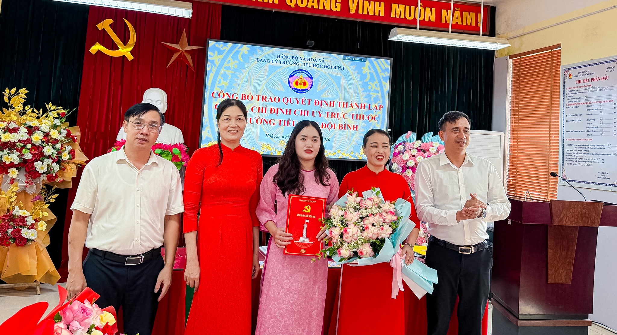 Công bố quyết định thành lập Chi bộ
