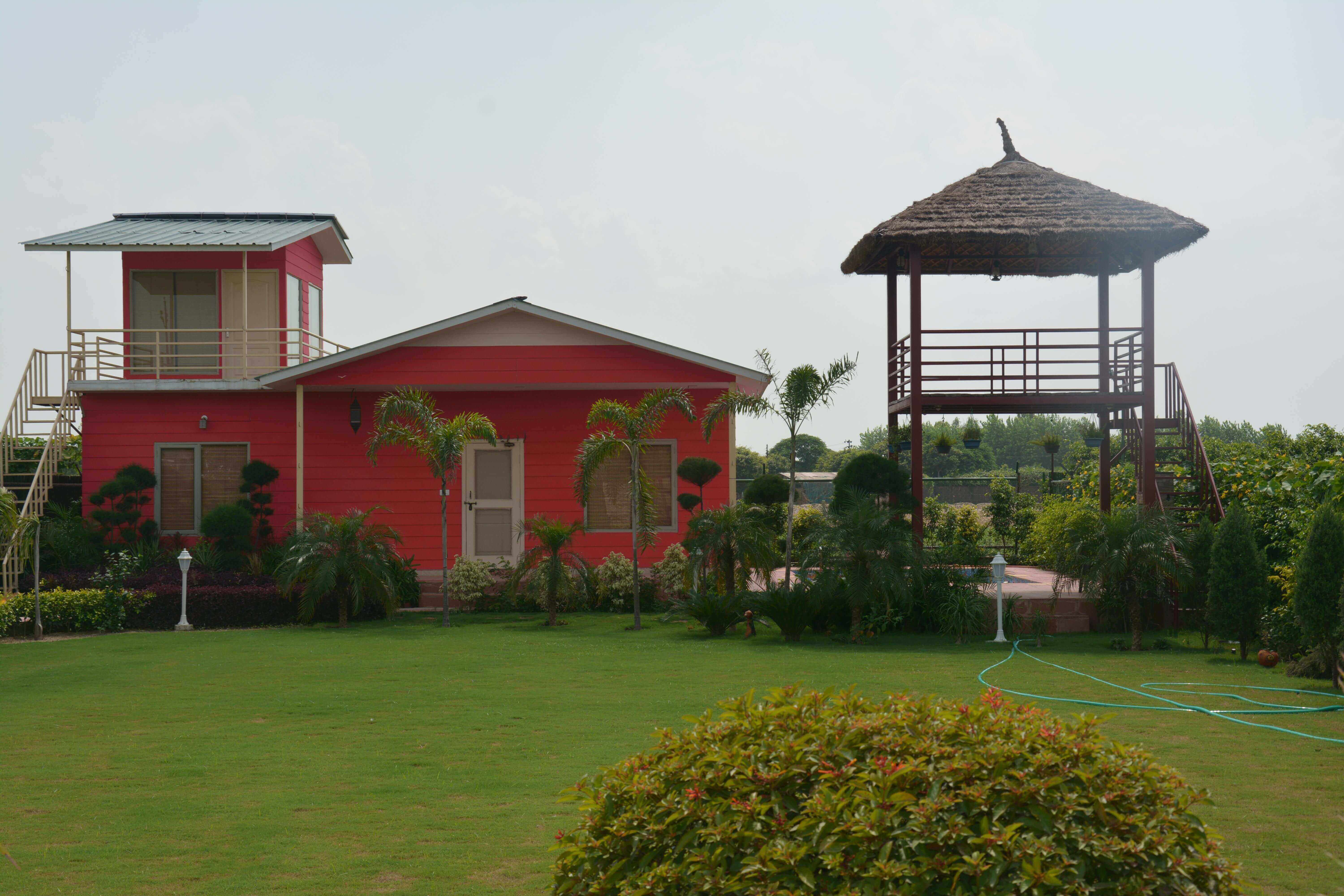 Farm house plots in Noida — corner plot