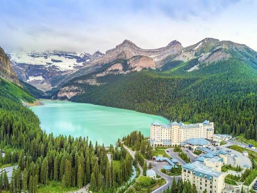 Fairmont Chateau Lake Louise, Lake Louise