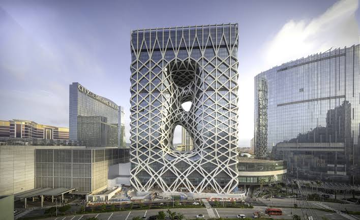 Morpheus's white free-form exoskeleton tower by Zaha Hadid Architects at City of Dreams, Cotai
