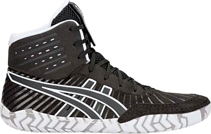 Asics aggressor 4 review discount