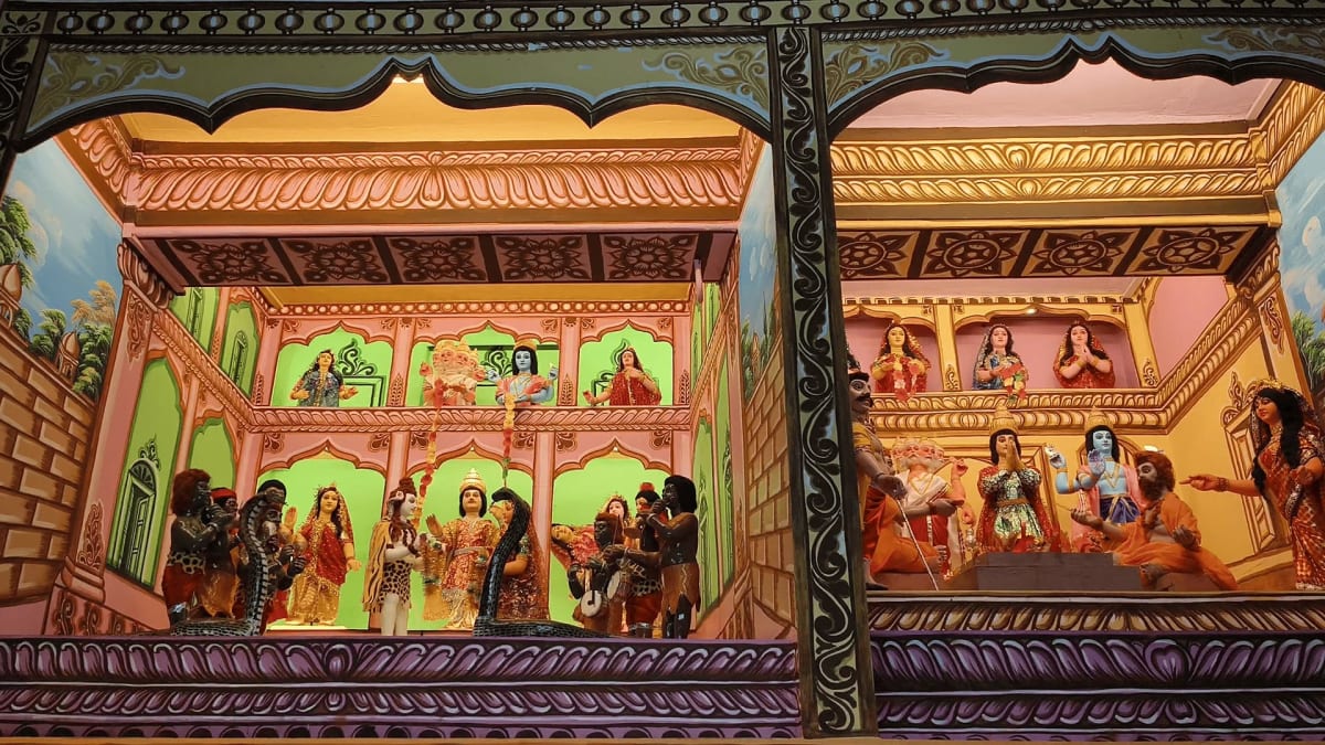 White marble façade and manicured gardens of Shri Tulsi Manas Mandir in Varanasi