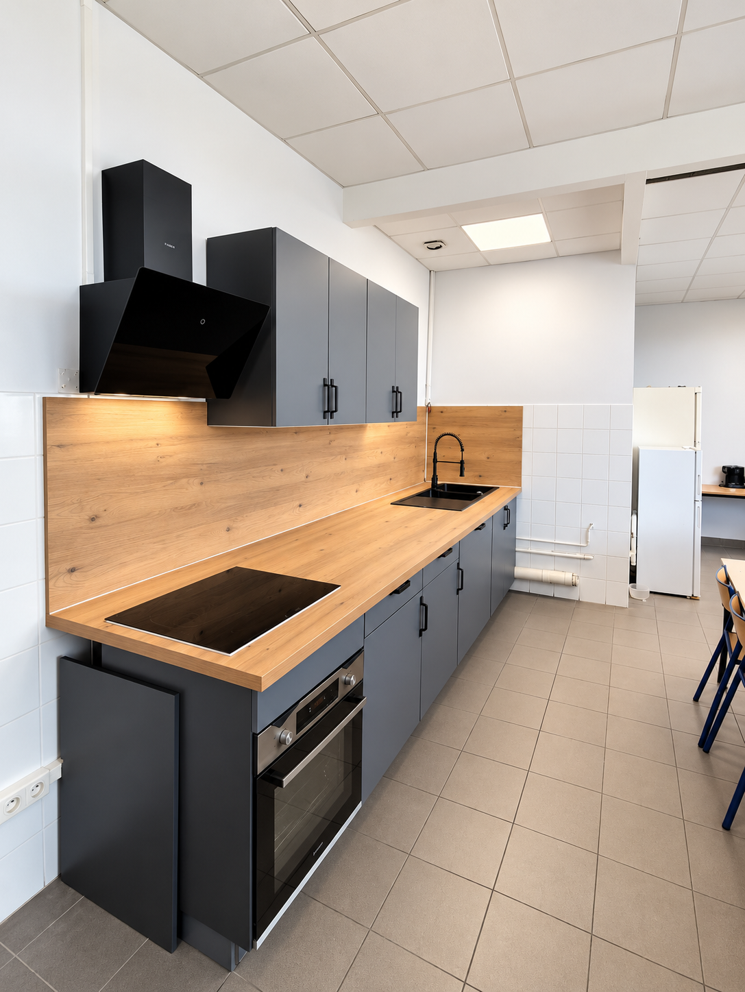 Installation d'une cuisine sur-mesure à Marseille : Design, Fonctionnalité et Personnalisation