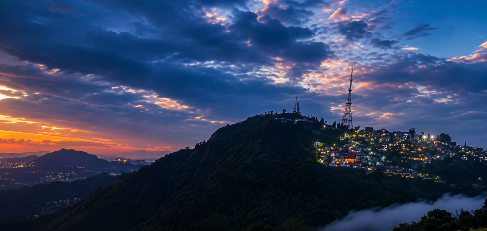 Tiger Hill Top Trek in West Bengal