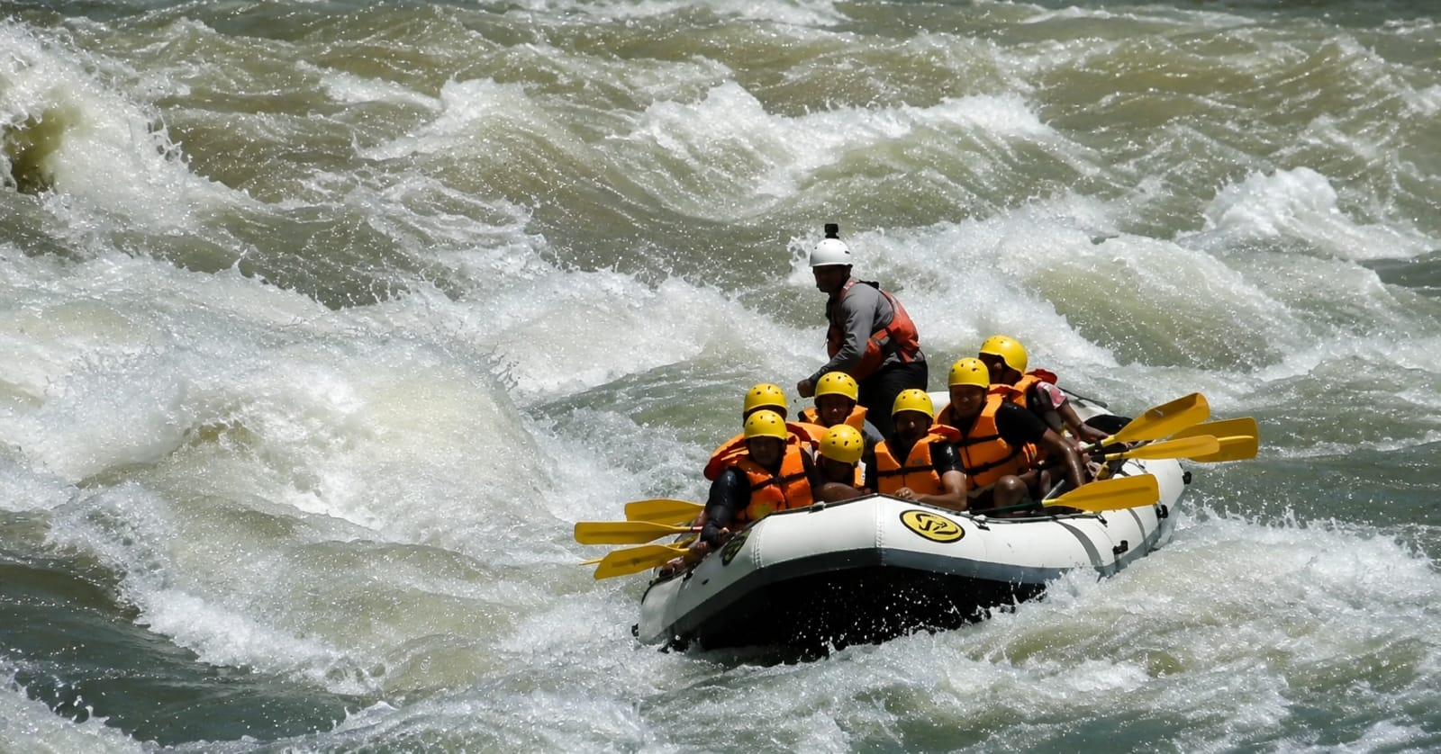 6 Km River Rafting: Brahmpuri to Nim Beach in Uttarakhand