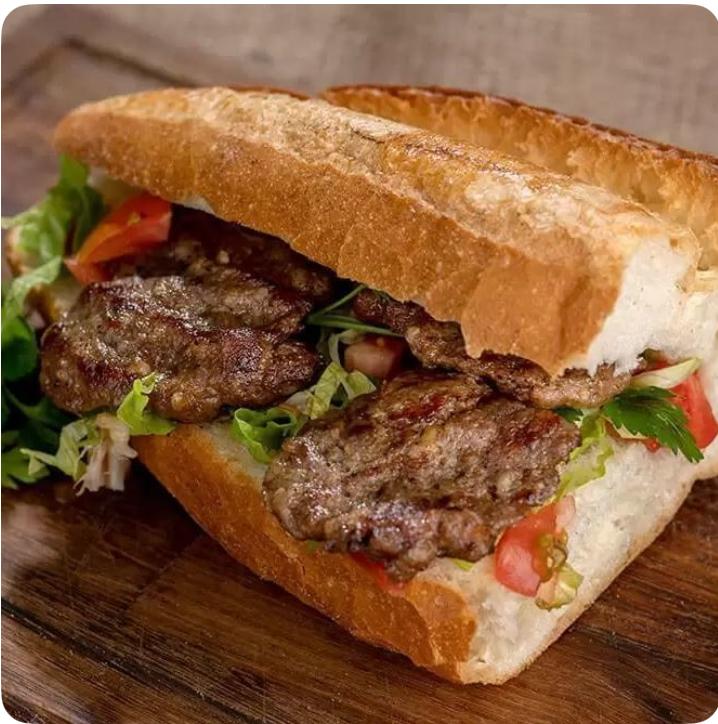Yarım Ekmek Arası Harbiye Köfte