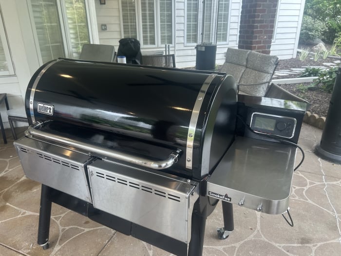 Freestanding smoker after professional deep cleaning