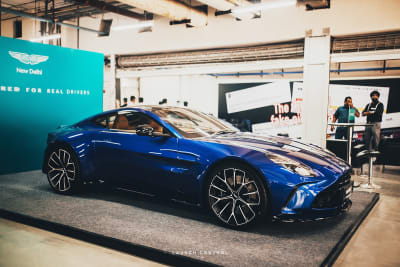 Vantage On The Stand