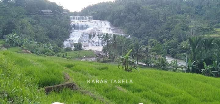 Eksotisme Curug Dengdeng Cikatomas, Air Terjun Berundak Tiga Niagara Mini dari Tasela