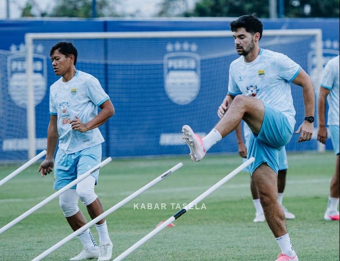 Tatap Duel ACL 2 Kontra Manila Digger, Persib Bandung Genjot Latihan dan Sinyal Debut Sandy Walsh