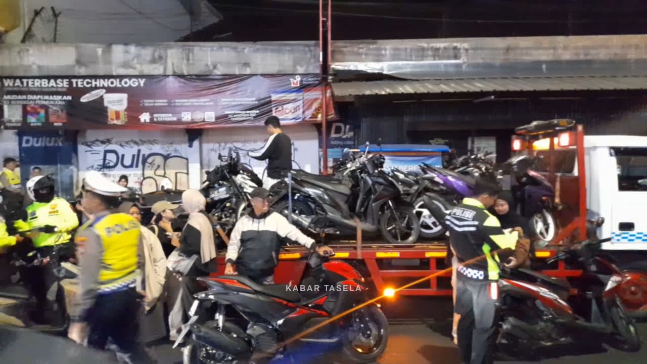 Razia Skala Besar di HZ Mustofa Tasikmalaya: 292 Motor Diangkut Towing, Polisi Temukan Miras dan Alat Kontrasepsi