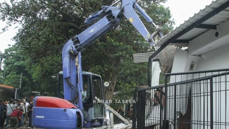 Temuan Sidak DPR: Klaster Mewah Lapas Cibinong Ternyata Tak Berizin dan Berdiri di Bantaran Sungai