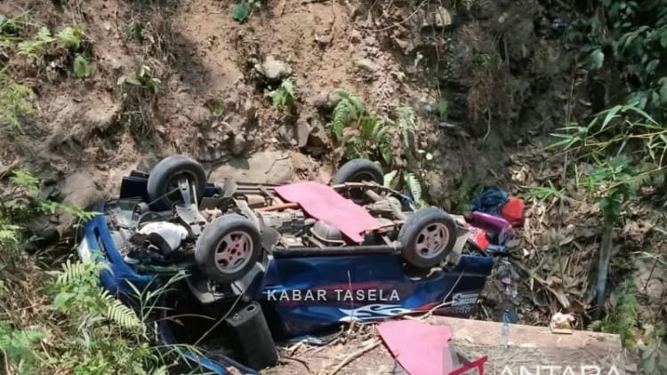 Rombongan Pengantin Asal Tasikmalaya Masuk Jurang di Cianjur Usai Ikuti Peta Digital