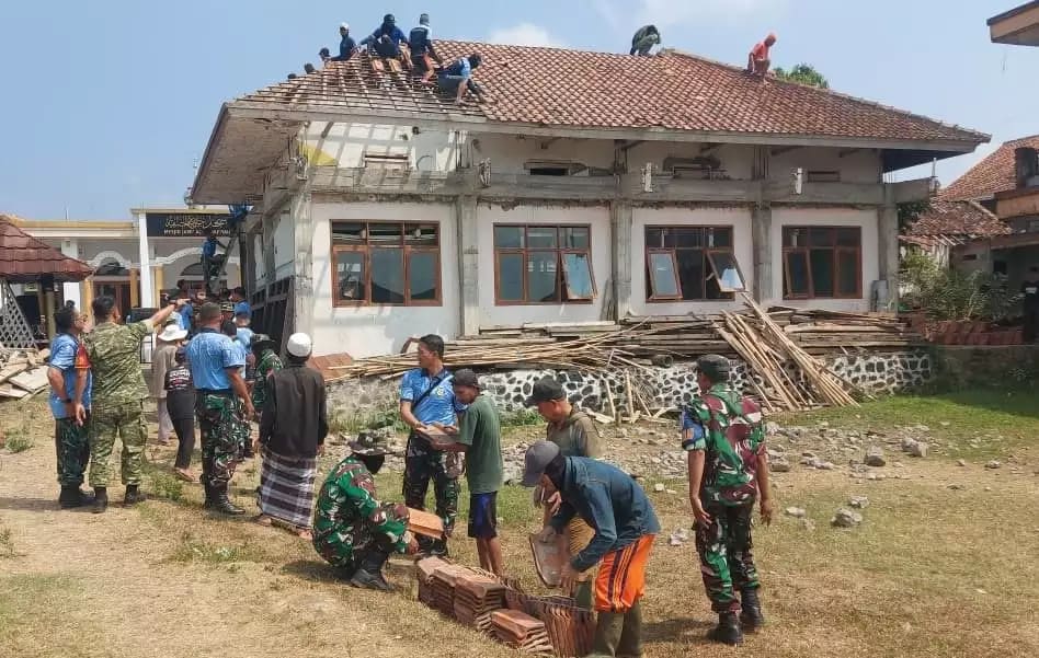 Dukung Bakti Persada 34 Tahun Pengabdian, Lanud Wiriadinata Renovasi RA Tanfidzul Hanafiyah di Sukahening.
