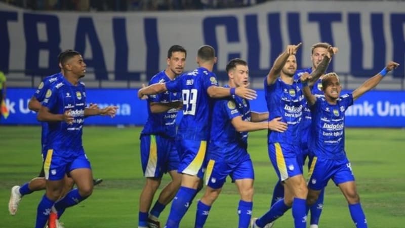 Comeback Dramatis! Persib Bandung Tahan Imbang Dewa United 2-2 di Si Jalak Harupat