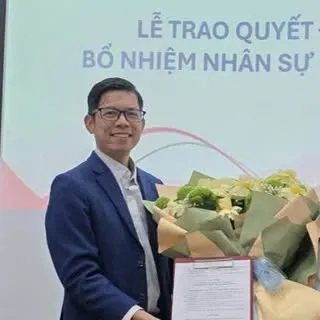 Thầy Nguyễn Việt Kiên