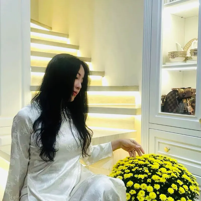 Mrs. Triệu Lan Ánh